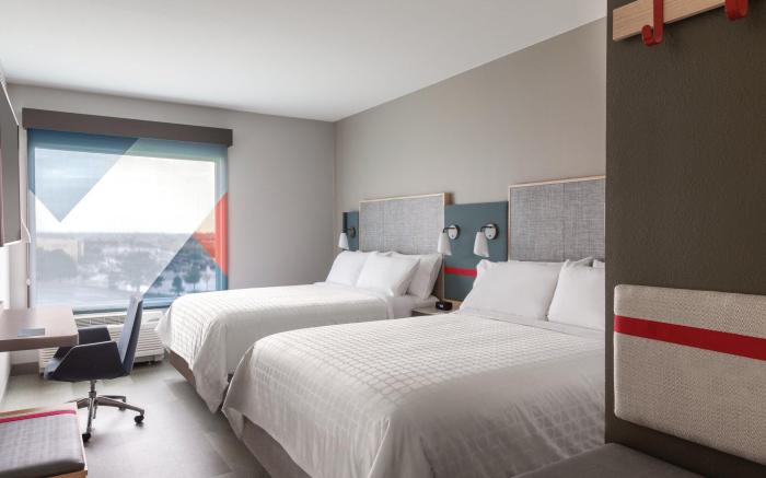 Avid Hotels Milwaukee West Waukesha