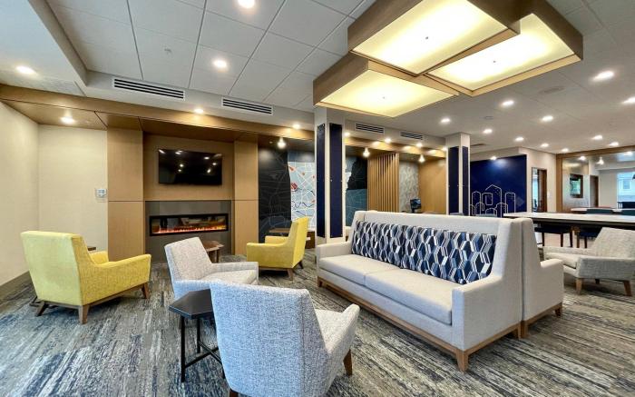 Holiday Inn Express and Suites Ft. Smith Airport By IHG