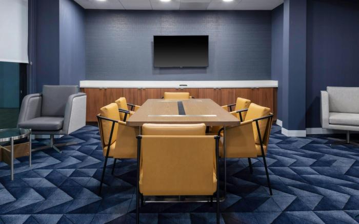 Courtyard by Marriott Memphis East/Galleria