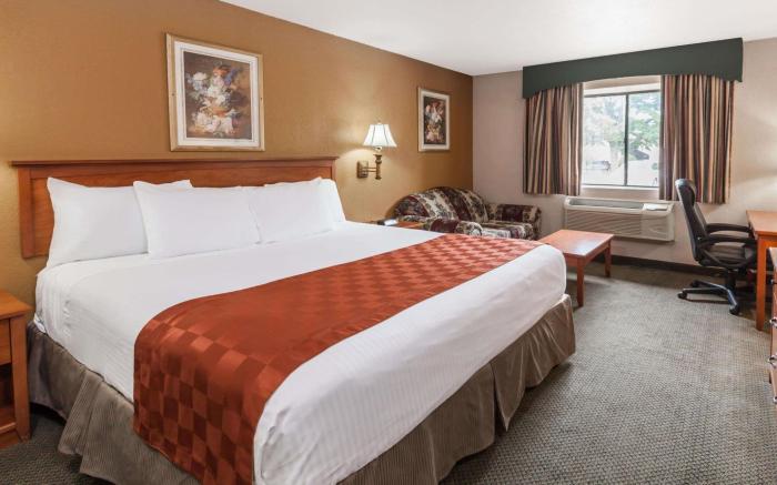 Ramada by Wyndham Oklahoma City Airport North
