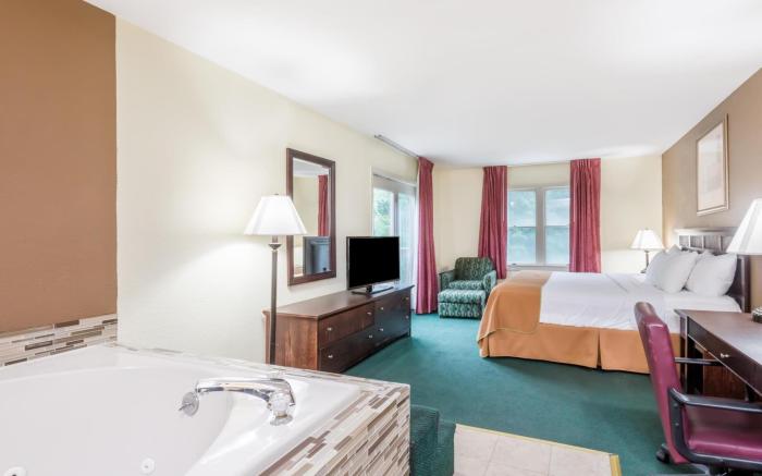 Ramada by Wyndham Groton/Mystic