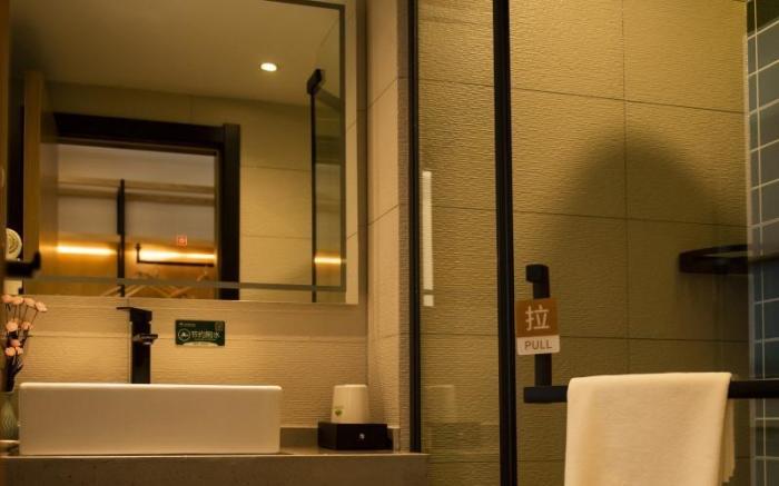 Green Tree Inn Fuyang Funan County Tianzhu Square