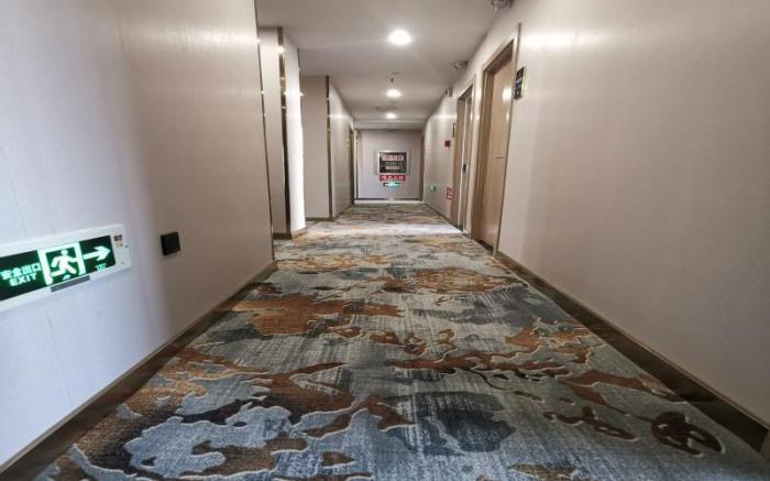 Shell Hotel Lanzhou West High-Speed Railway Station Tumendun Metro Station Exit C