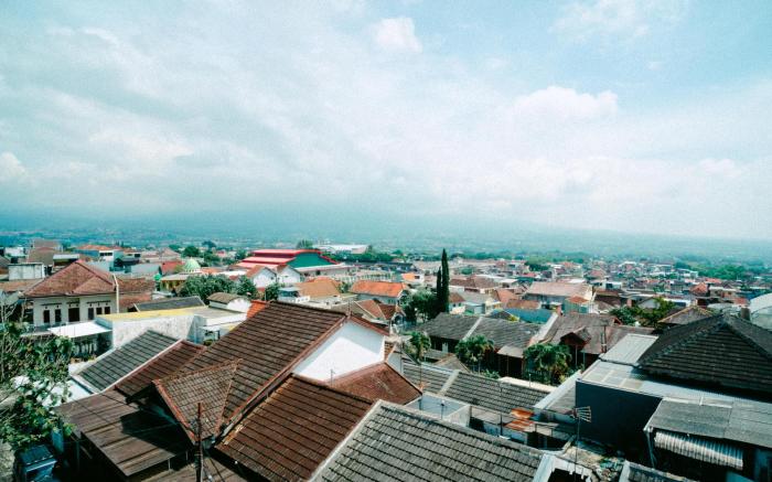 Urbanview Hotel Omah Anin Batu