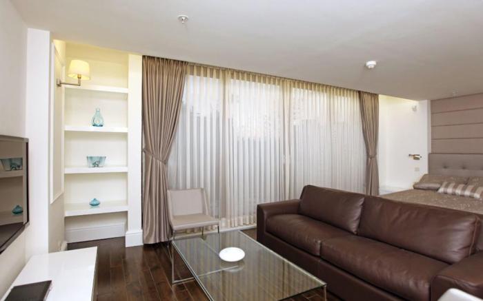 Pera Residence