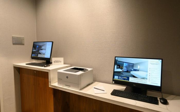 Courtyard by Marriott Charlotte Waverly