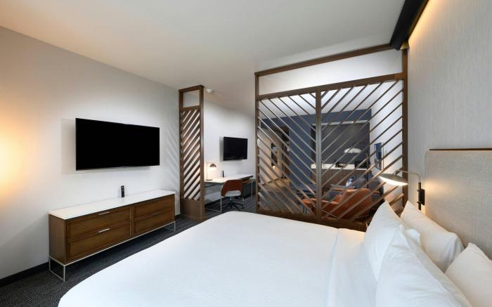 Courtyard by Marriott Charlotte Waverly