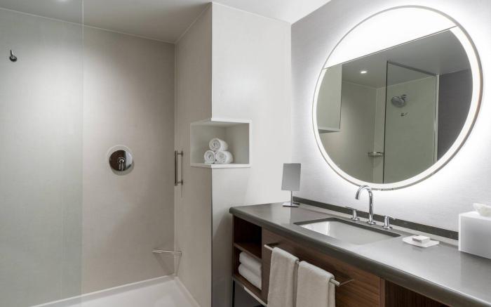 Courtyard by Marriott Charlotte Waverly