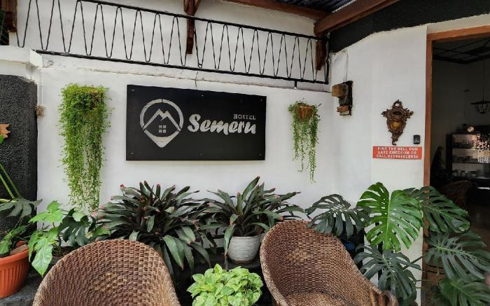 Semeru Hostel Malang