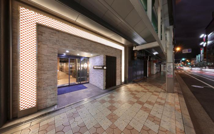 Nipponbashi Crystal Hotel