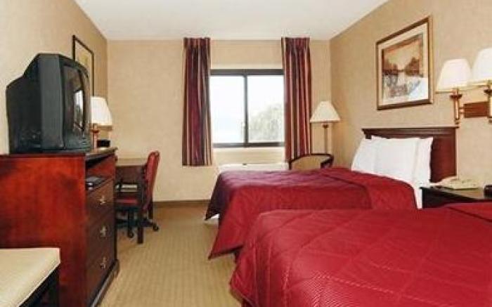 Comfort Inn Edgewater on Hudson River