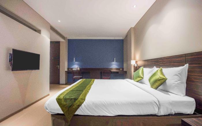 Treebo Premium Niraali Executive, Hinjewadi
