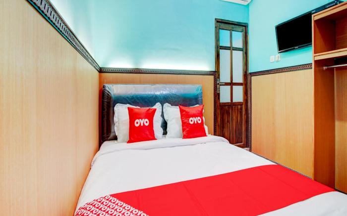 OYO 90179 Sybilla Cafe & Homestay