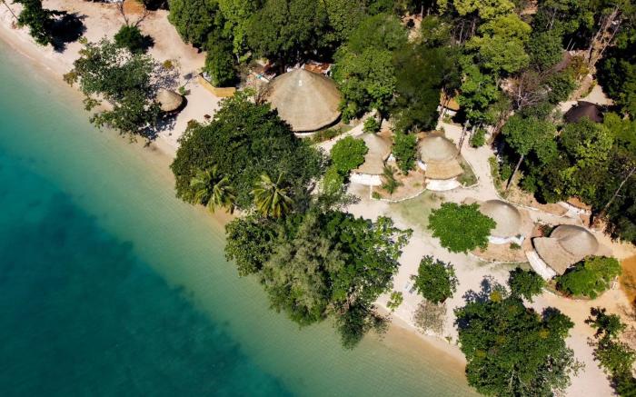The Tropical Beach Resort