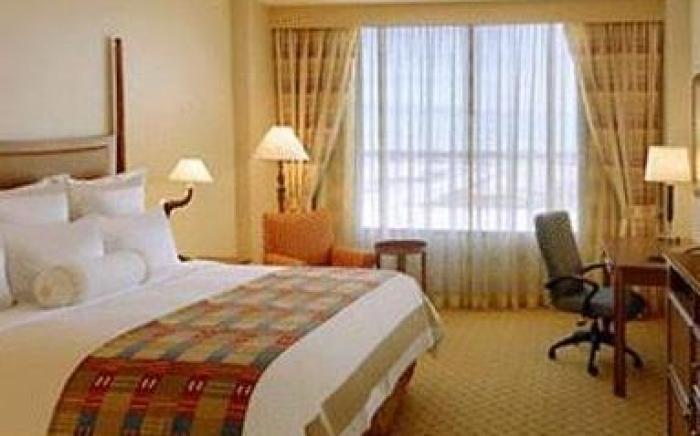 River Cree Resort & Casino