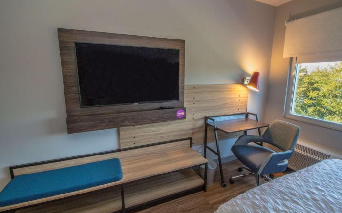 Tru by Hilton Norfolk Airport