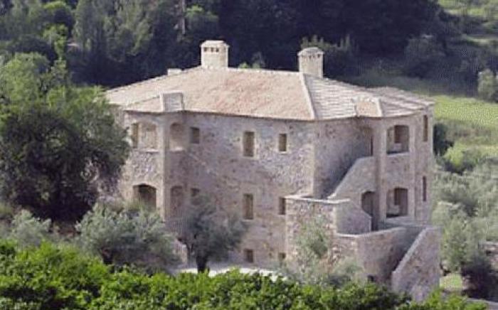 Klymeni Traditional Homes