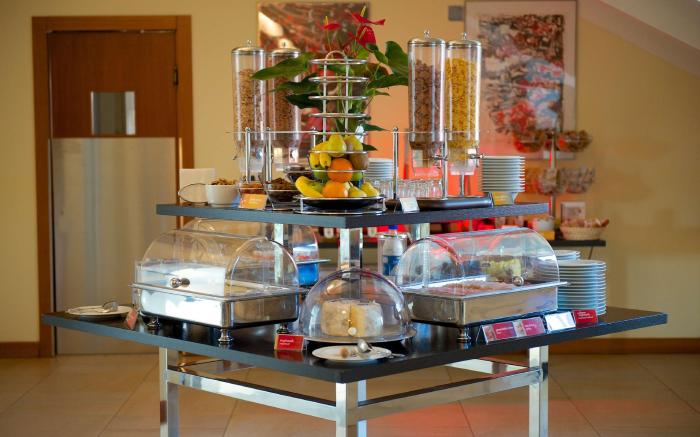 Best Western Crystal Palace Hotel