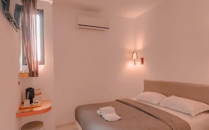 Dewarna Hotel Arifin