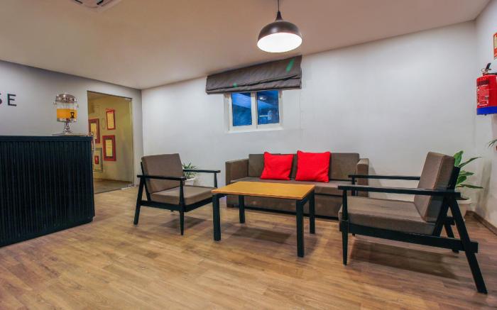 Townhouse White Ridge Shivam Road