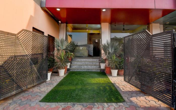 Super Collection O Sunder Nagar Golvyas Formerly Hotel Vanshil