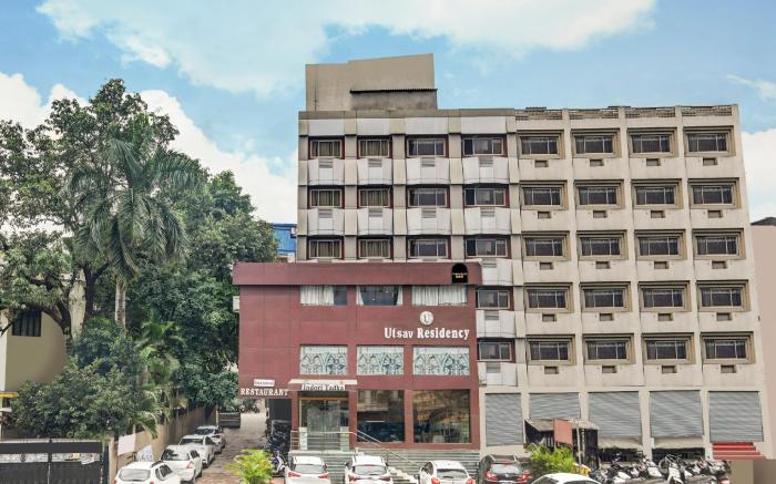 Townhouse OAK Utsav Residency