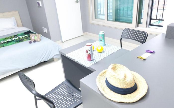 Arapalace#805 Near Airport, City/Ocean View, 10 Minutes to Dongmun Market, Cooking/Laundry