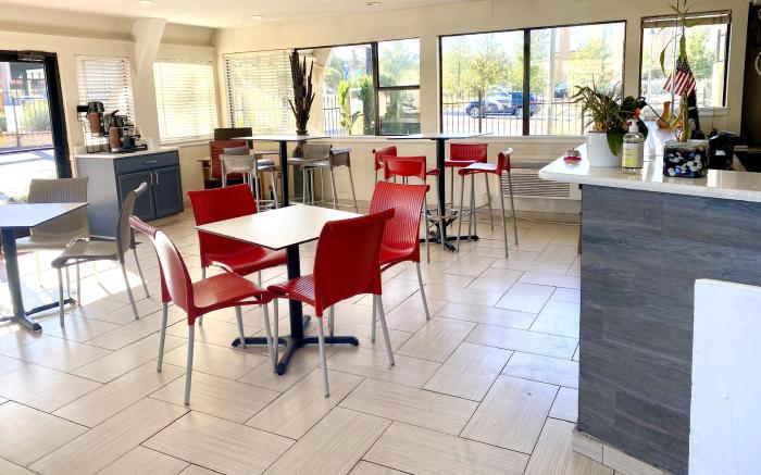 Super 8 by Wyndham Albuquerque Downtown