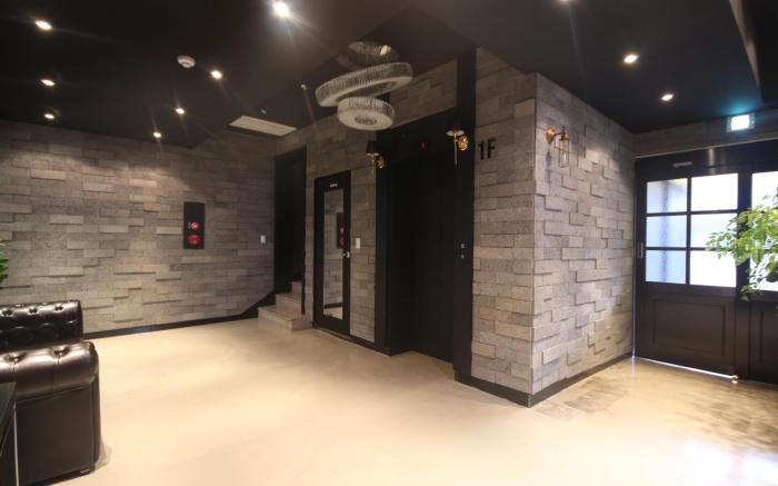 Gray Hotel