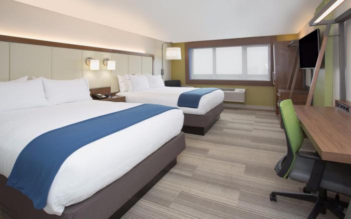 Holiday Inn Express & Suites Houston IAH-Beltway 8 By IHG