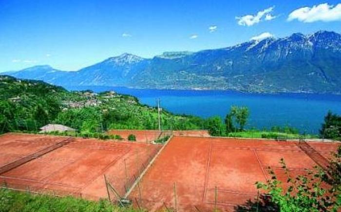 Village Hotel Lucia