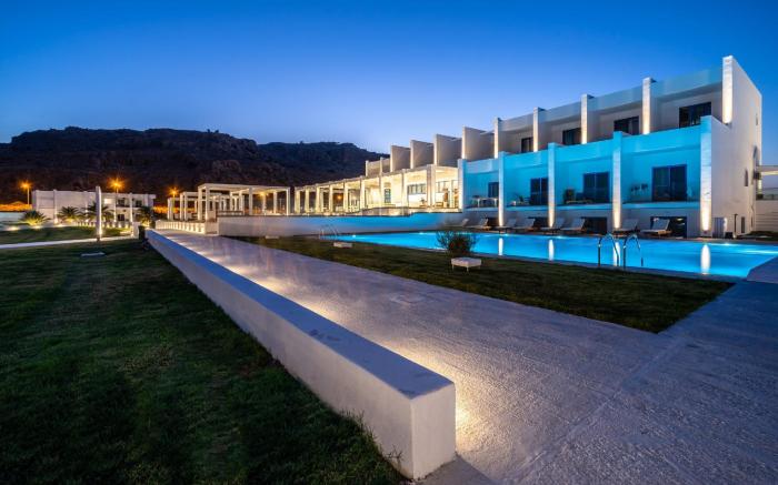 Kamari Beach Hotel