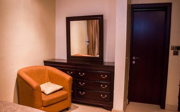 Tivoli Residence & Bar