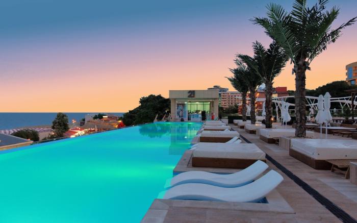 INTERNATIONAL Hotel Casino & Tower Suites