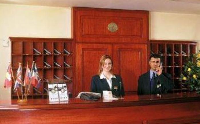 Lingos Hotel