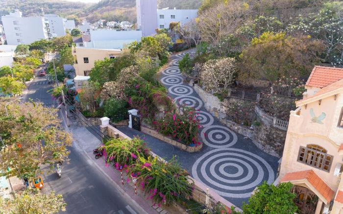 Sun Hill Hotel