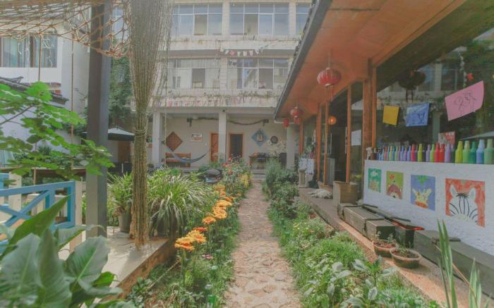 Lijiang KTL adventure youth hotel