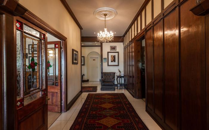 Albion Manor Guest House