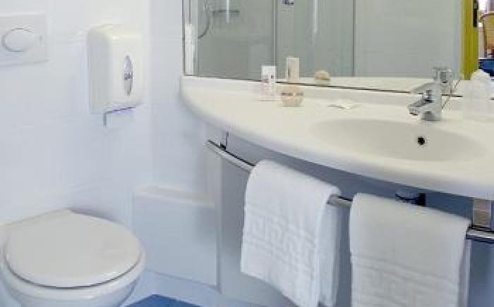Brit Hotel Confort Montauban