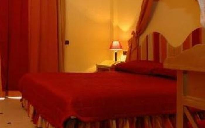 Domizia Palace Hotel