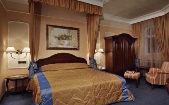 Festa Winter Palace Hotel