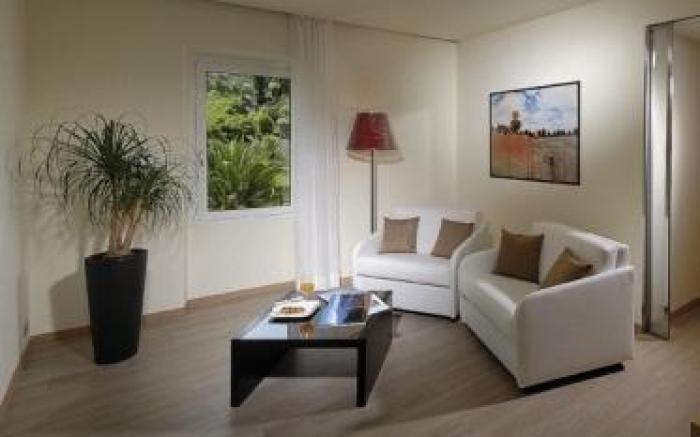 Hotel Castello Lake Front