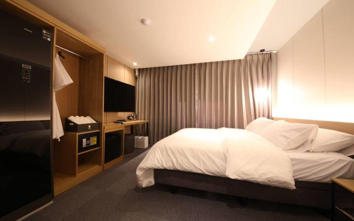 Busan Sasang The Van Hotel