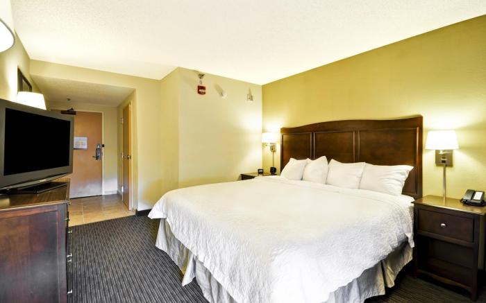 Hampton Inn Kansas City Airport