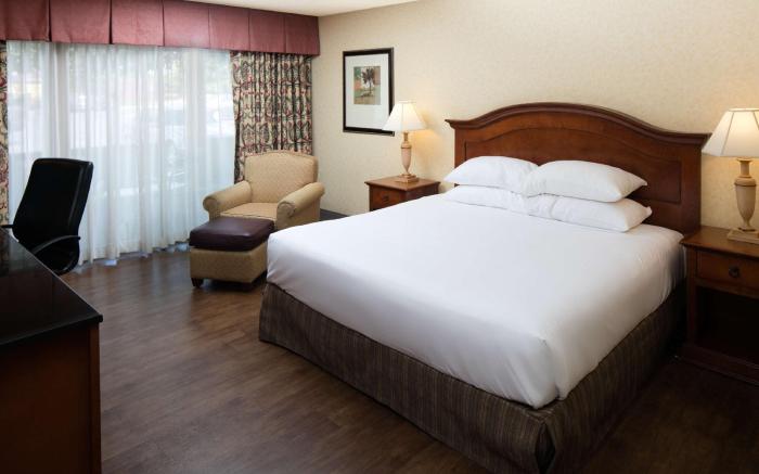 Red Lion Hotel Redding