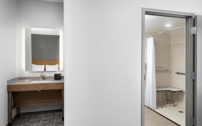 Hyatt Place Indianapolis Airport