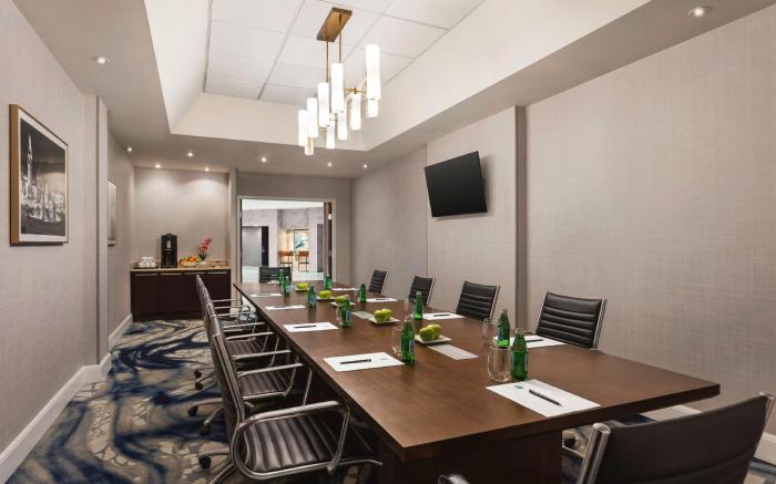 Embassy Suites by Hilton Kansas City Overland Park