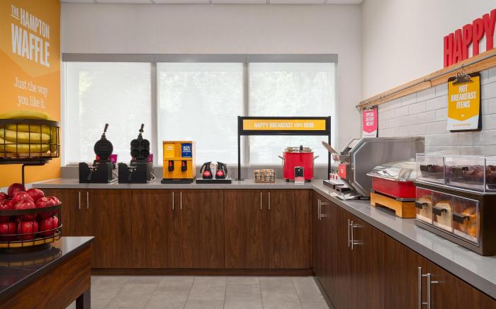 Hampton Inn & Suites Charlotte-Arrowood Rd.