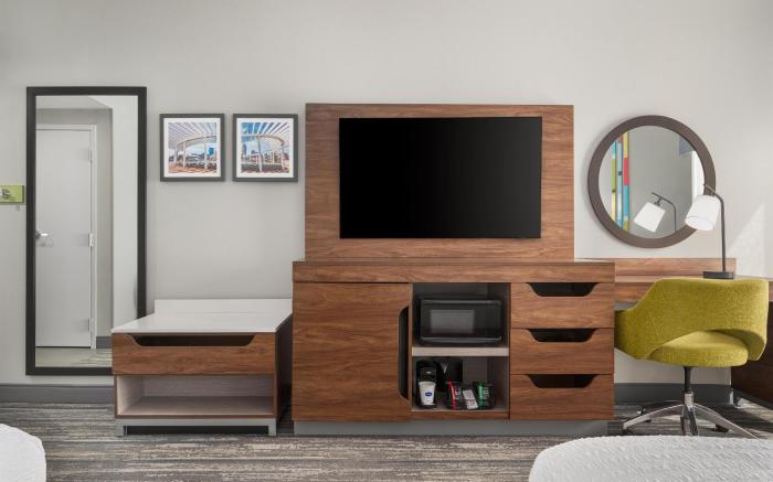 Hampton Inn & Suites Charlotte-Arrowood Rd.