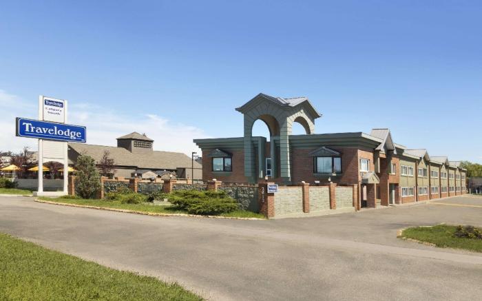 Travelodge by Wyndham Calgary South